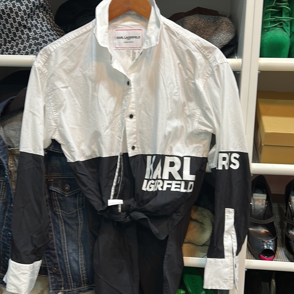 2022 KARL LAGERFELD Paris Limited Edition Button Down Blouse. Size S. - Picture 10 of 10